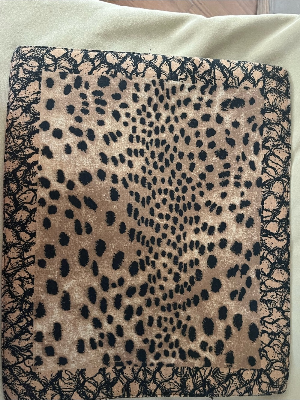 6 African Animal Print Placemats. Interchangeable. Like new. - Picture 11 of 13